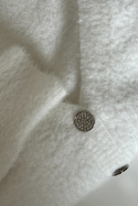 Sweterek z biżuteryjnymi guzikami ZM1108
