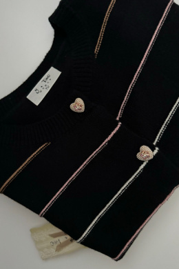 Sweterek w paski ROMANCE, z ozdobnymi guzikami, czarny