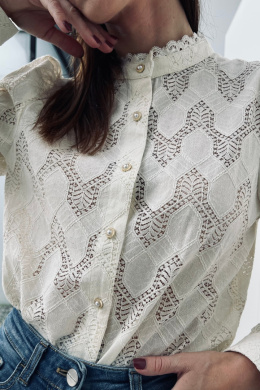 Haftowana koszula AG1838 z perłowymi guziczkami
