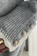 Sweterek z ozdobnym rękawem YHC600 szary