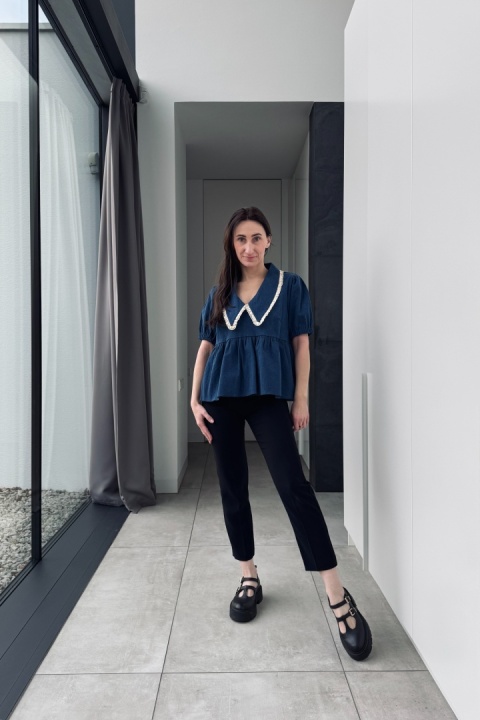 Bluzka z kołnierzykiem Bella | ciemny denim