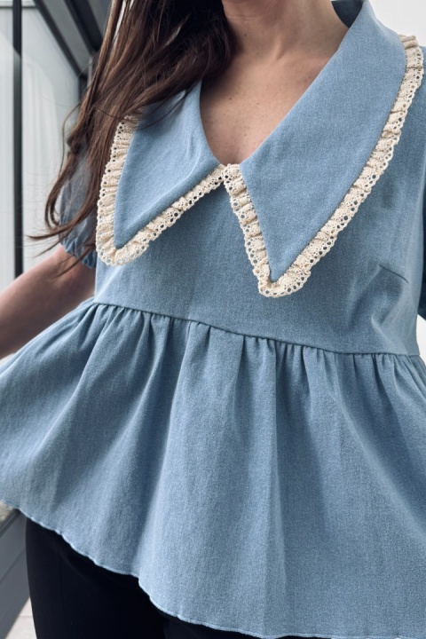 Bluzka z kołnierzykiem Bella | jasny denim