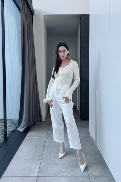 Eleganckie spodnie w kant Emma, białe