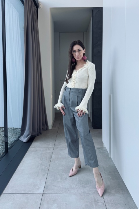 Eleganckie spodnie w kant Emma, szare