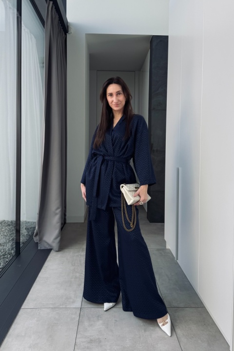 Garnitur w stylu kimono granatowy