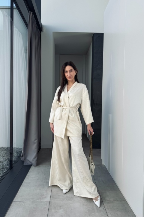Garnitur w stylu kimono