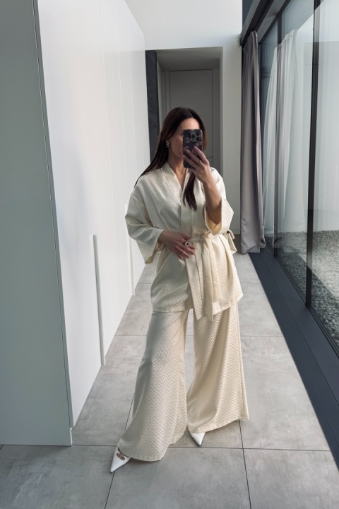 Garnitur w stylu kimono