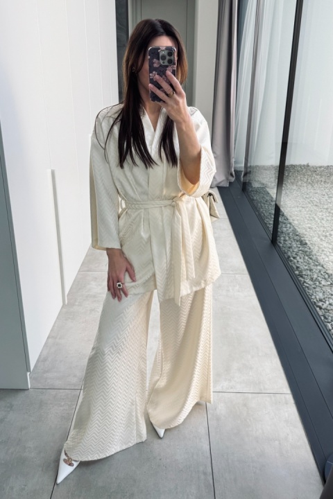 Garnitur w stylu kimono