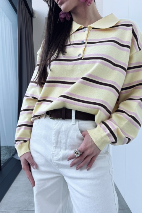 Jeansy z szeroką nogawką i mankietem, z paskiem | białe