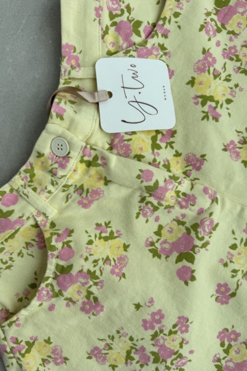 Krótkie spodenki szorty w kwiatki Spring Bloom | żółte