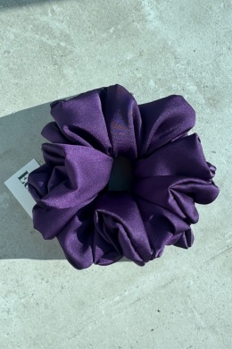 Satynowa gumka do włosów maxi z dodatkiem jedwabiu | głęboka śliwka