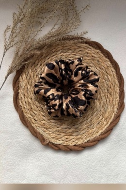 Satynowa gumka do włosów maxi z dodatkiem jedwabiu | karmelowa pantera