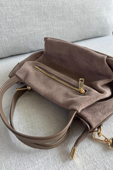 Zamszowa torebka Como Taupe midi | włoska skóra naturalna zamszowa | taupe