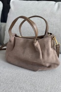 Zamszowa torebka Como Taupe midi | włoska skóra naturalna zamszowa | taupe