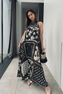 Plisowana sukienka maxi A11423-1 czarna z dekoltem halter