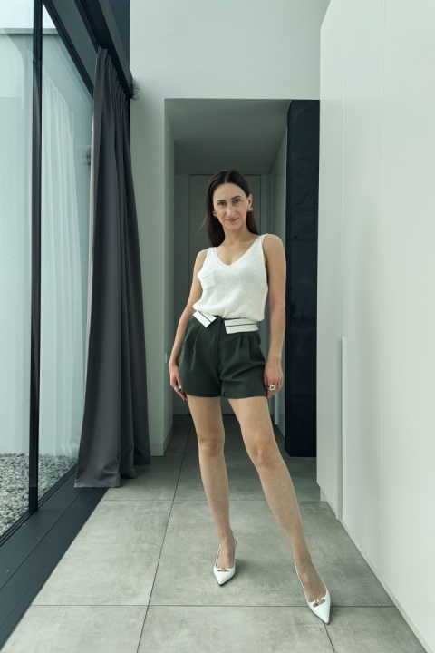 Biały top z kieszonką 88129 Biały top z kieszonką 88129