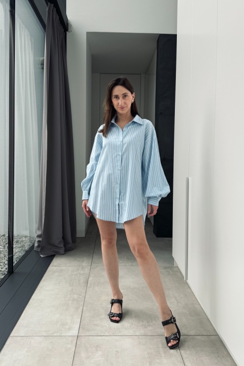 Koszula w paski o kroju oversize z błyskotkami | niebieska Koszula w paski o kroju oversize z błyskotkami | niebieska