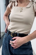 Beżowy, prążkowany top Crema z wiązaniem na ramionach Beżowy, prążkowany top Crema z wiązaniem na ramionach