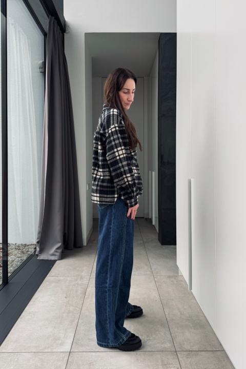 Jeansy wide fit City look z przeszyciami