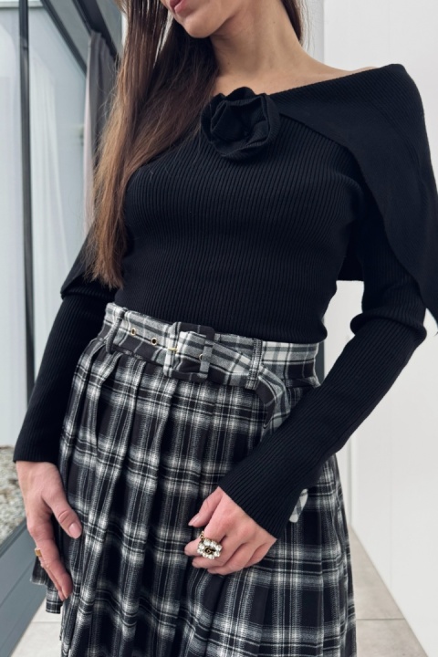 Mini spódnica w kratę WM1193, plisowana, biało-czarna flanelowa