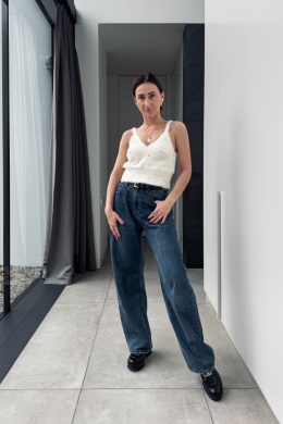 Śmietankowy puszysty top z cyrkoniami