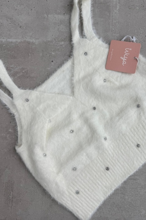 Śmietankowy puszysty top z cyrkoniami