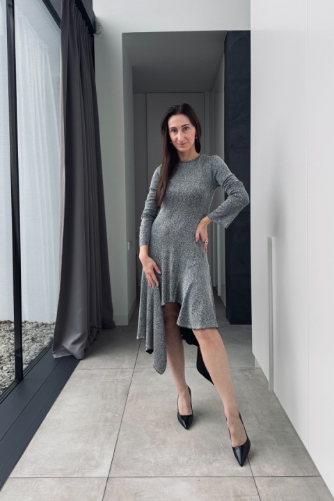 Srebrna, asymetryczna sukienka Sparkle z paskiem